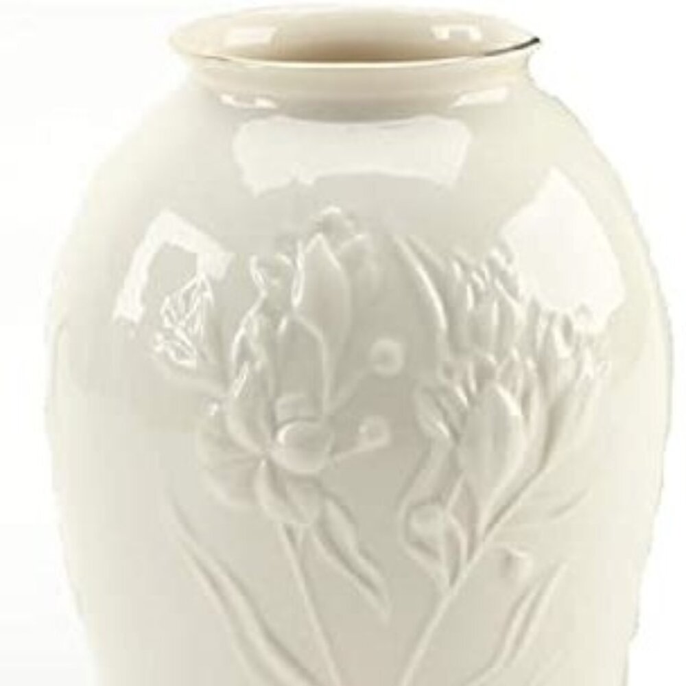 Lenox Masterpiece Small Vase – Great Gift! **NEW - Orig. Box**